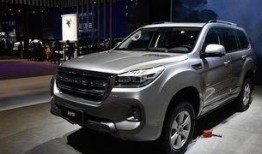 最新哈弗h9爆料,硬派越野升级，性能与科技并进